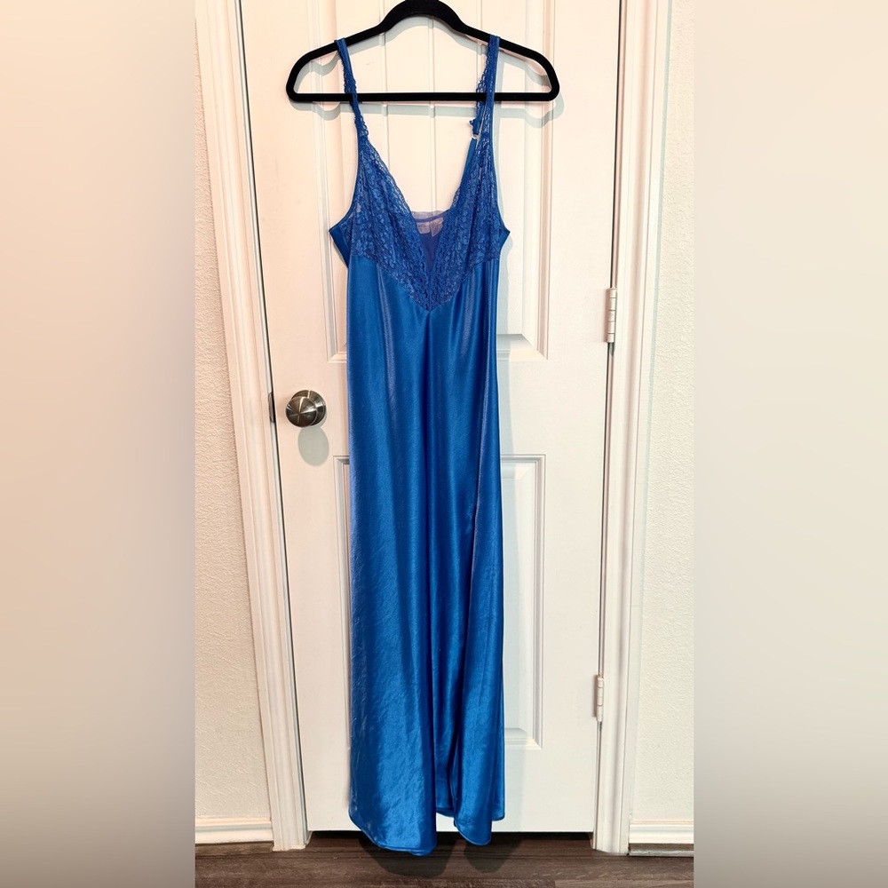Vtg 90’s Victoria's Secret Gold Label Plunging Royal Blue Long Nightgown Sz M - Picture 2 of 11